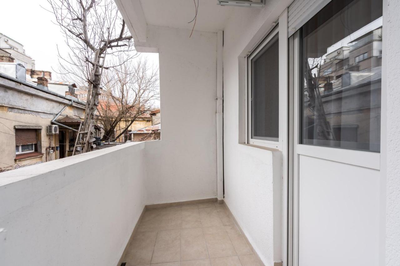 Crystal 3Bdr Apartment In Center Bucharest Exterior photo