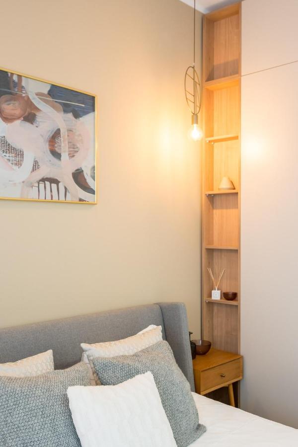 Crystal 3Bdr Apartment In Center Bucharest Exterior photo
