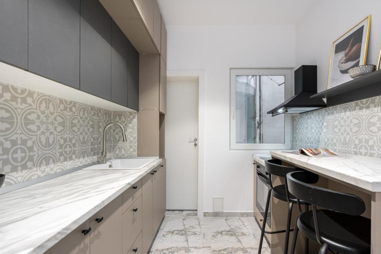 Crystal 3Bdr Apartment In Center Bucharest Exterior photo